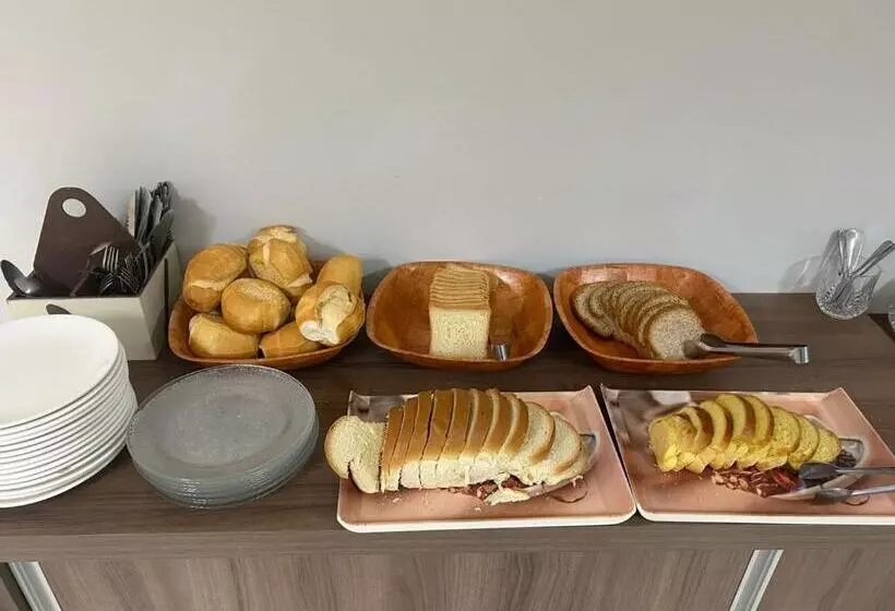 Vitória Hotel   Guaíra Pr