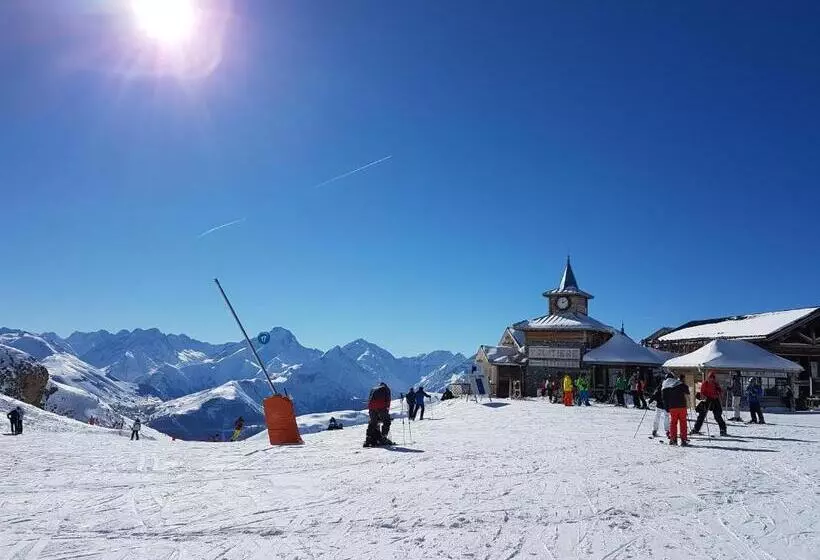 تختخواب و صبحانه Chalet Solneige
