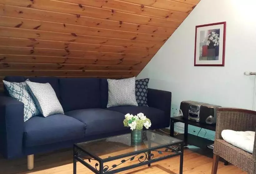 تختخواب و صبحانه Chalet Solneige