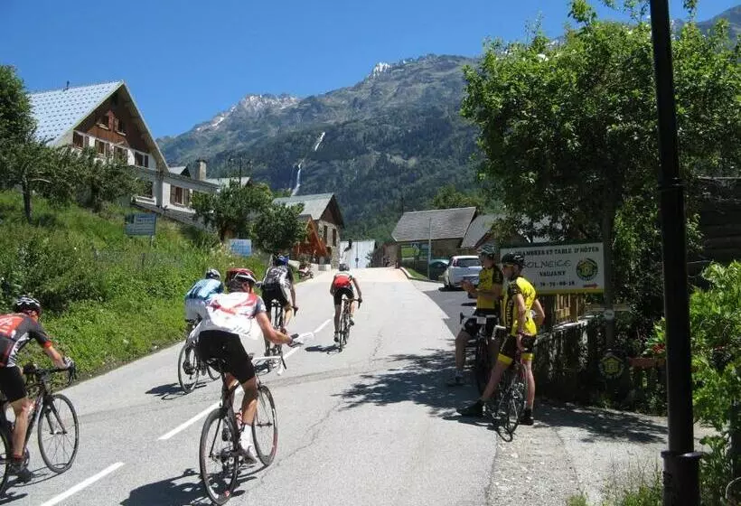 تختخواب و صبحانه Chalet Solneige