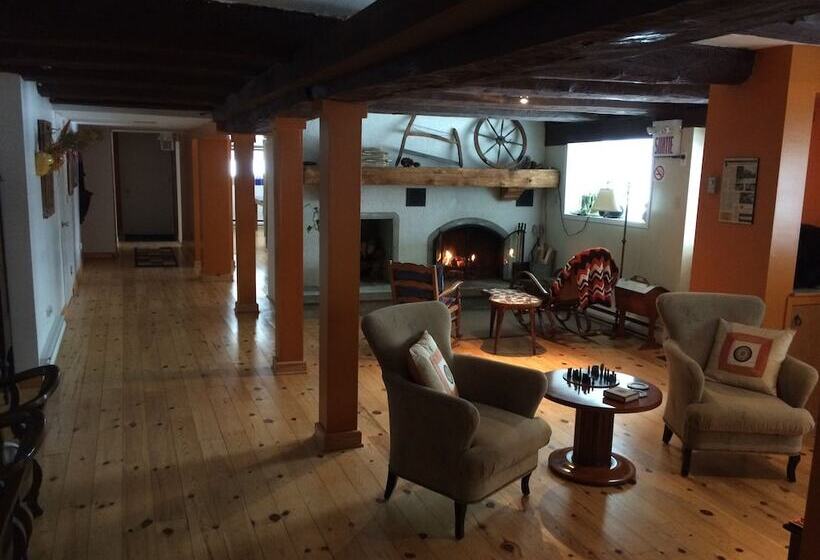 Bed and Breakfast La Grange Country Inn