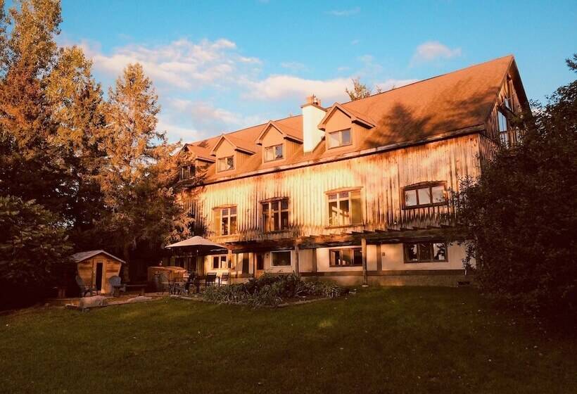 Bed and Breakfast La Grange Country Inn