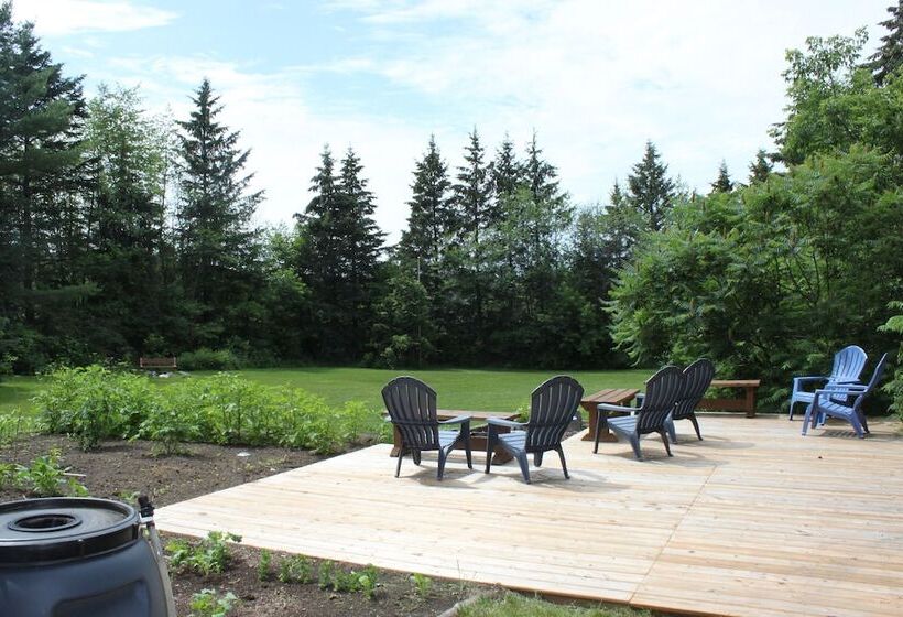 Bed and Breakfast La Grange Country Inn