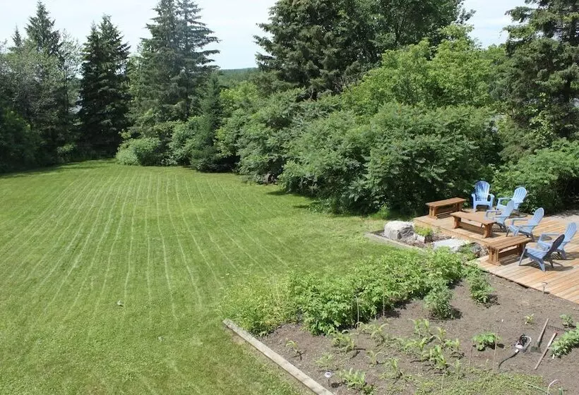 Aamiaismajoitus (B&B) La Grange Country Inn