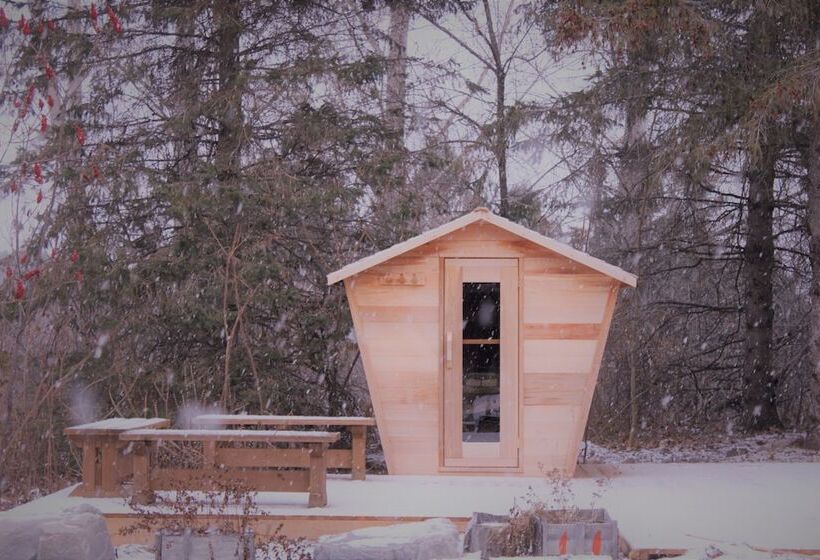 Bed and Breakfast La Grange Country Inn