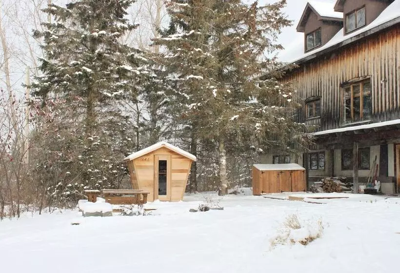 Aamiaismajoitus (B&B) La Grange Country Inn