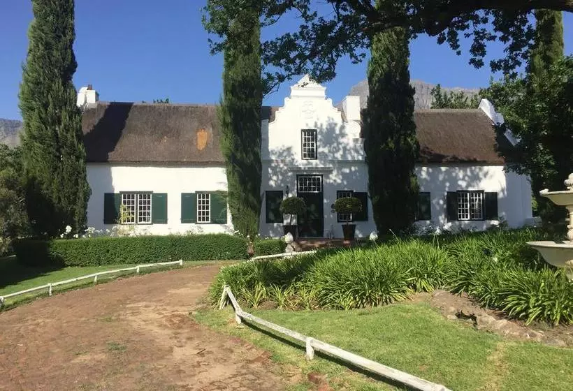 Aamiaismajoitus (B&B) Mountain Shadows Estate