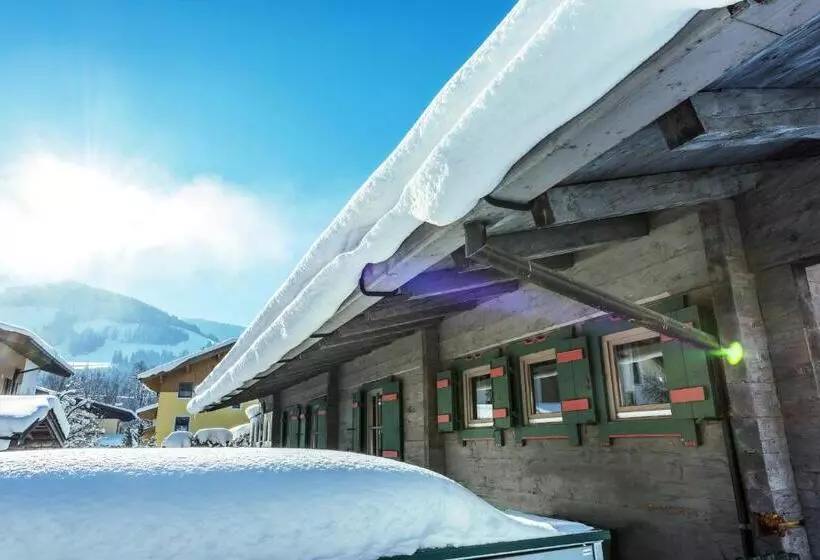 ベッドアンドブレックファースト Pension Restaurant Dorfalm