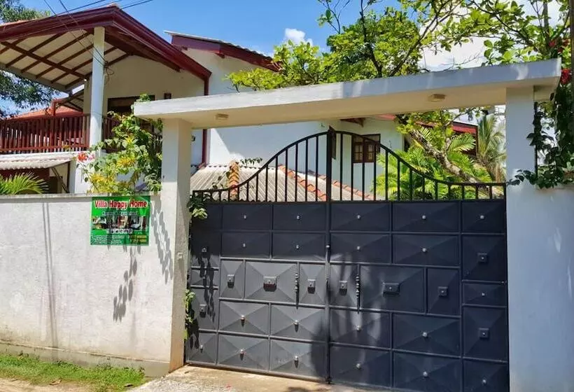 Aamiaismajoitus (B&B) Villa Happy Home