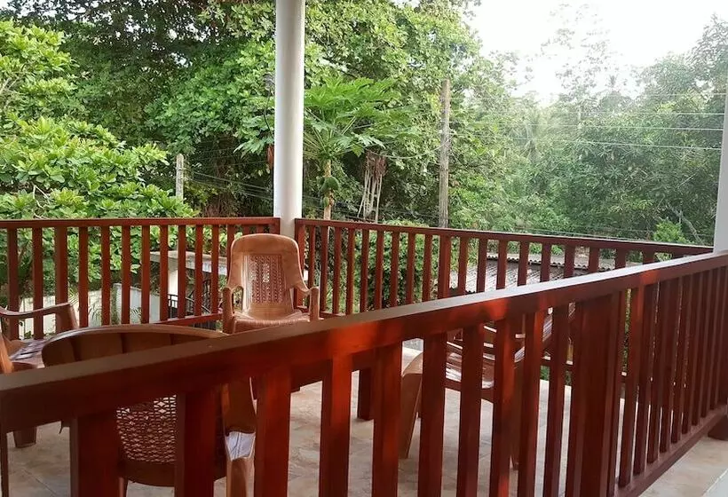 Aamiaismajoitus (B&B) Villa Happy Home