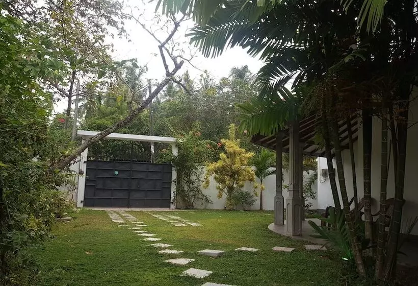 Aamiaismajoitus (B&B) Villa Happy Home