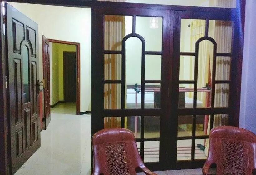 Aamiaismajoitus (B&B) Villa Happy Home