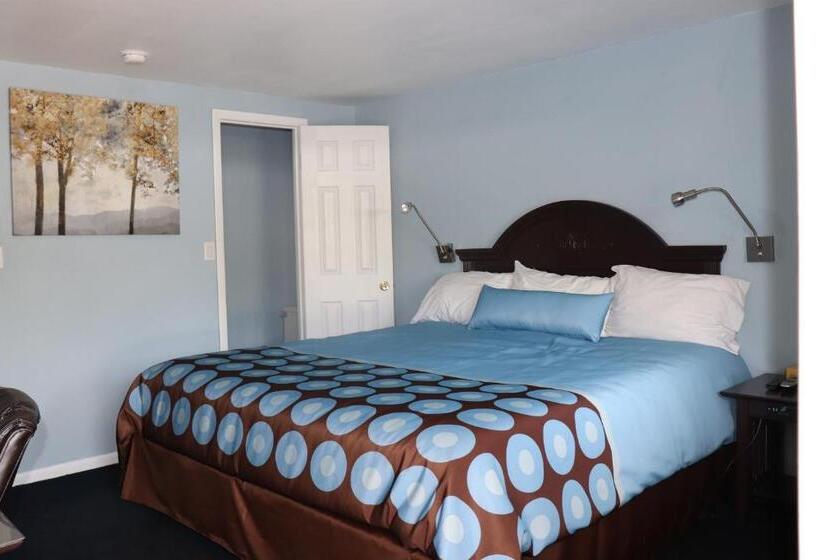 Hitching Post Country Motel