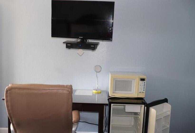 Hitching Post Country Motel