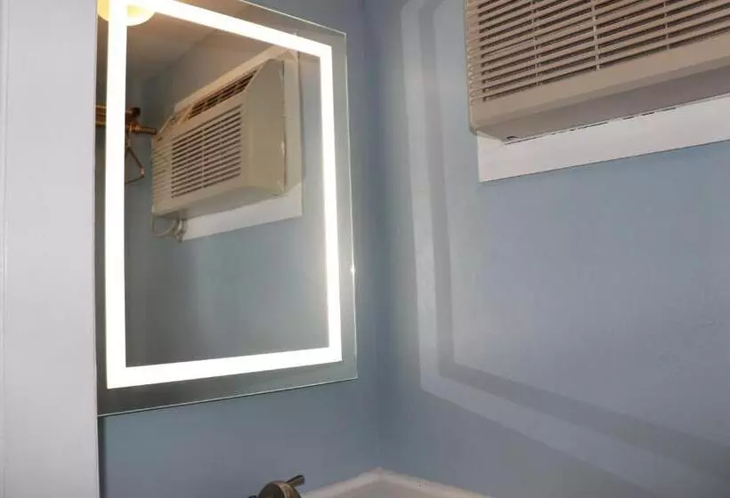 Hitching Post Country Motel