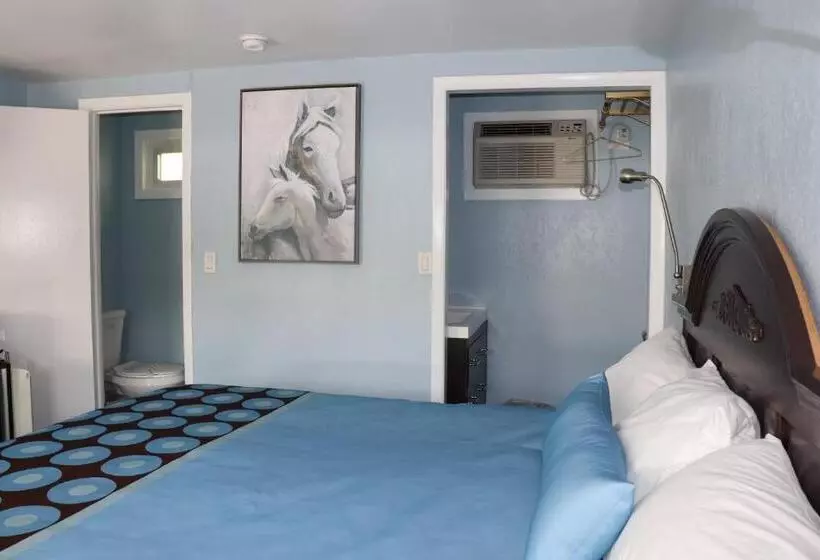 Hitching Post Country Motel