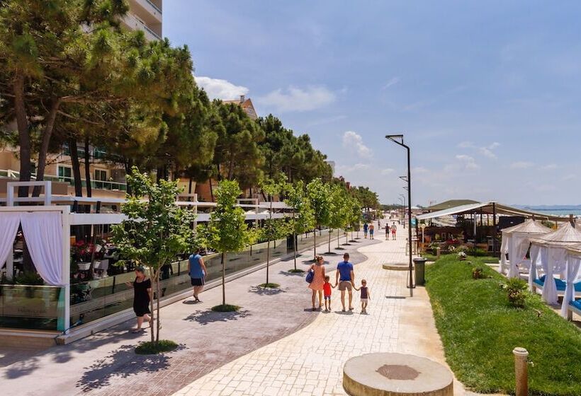 Отель Albanian Star