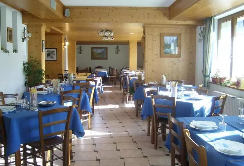 ホテル Albergo Castello