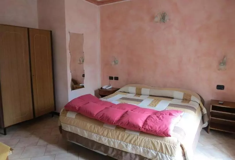 ホテル Albergo Castello