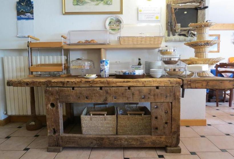 בית מלון כפרי Albergo Castello