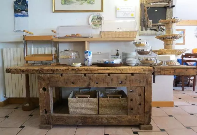 ホテル Albergo Castello