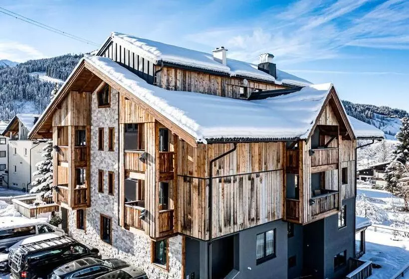 ホテル Almmonte Sensum Suites Boutique