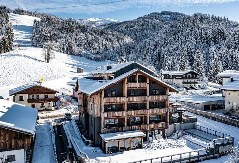 בית מלון כפרי Almmonte Sensum Suites Boutique