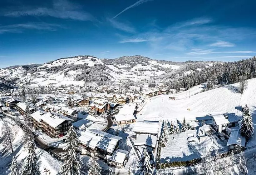 ホテル Almmonte Sensum Suites Boutique