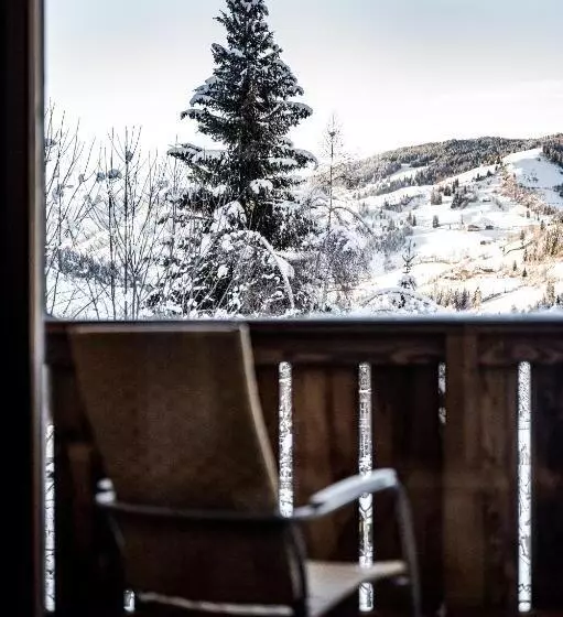 ホテル Almmonte Sensum Suites Boutique