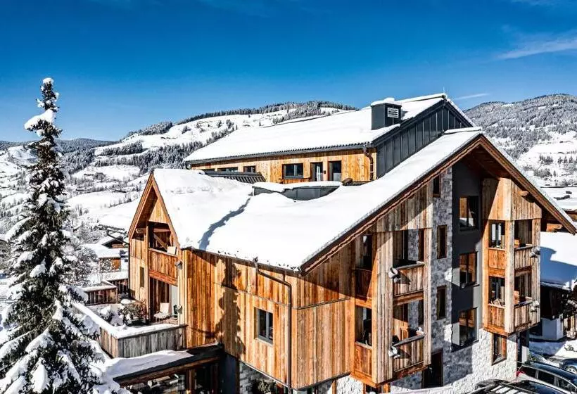 ホテル Almmonte Sensum Suites Boutique