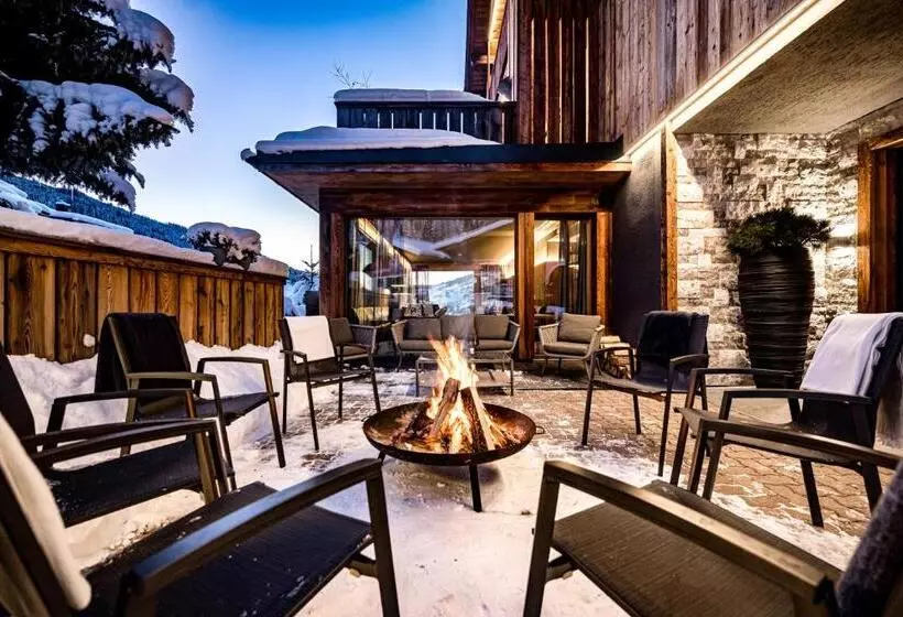 ホテル Almmonte Sensum Suites Boutique