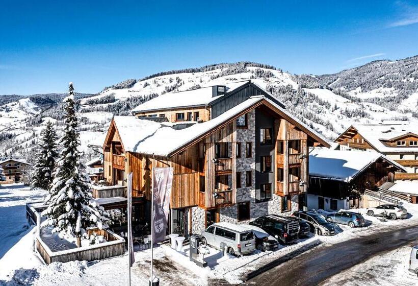 בית מלון כפרי Almmonte Sensum Suites Boutique