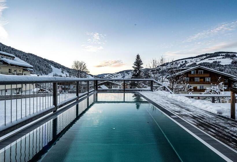 בית מלון כפרי Almmonte Sensum Suites Boutique