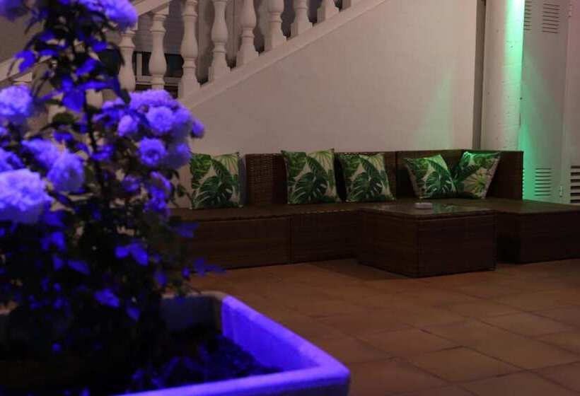 Casa Día Y Noche   Hotel Calpe Grupo