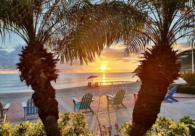 هتل Divi Little Bay Beach Resort