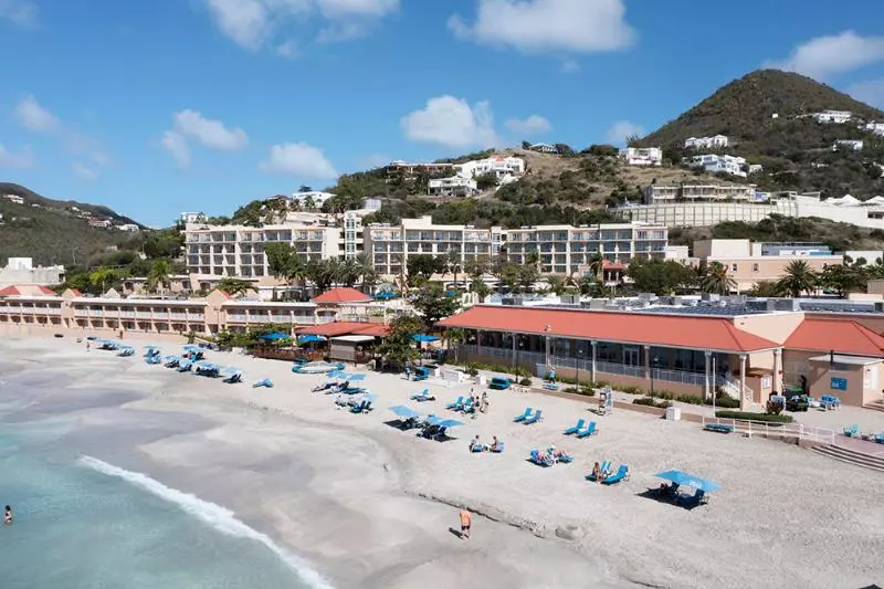 هتل Divi Little Bay Beach Resort