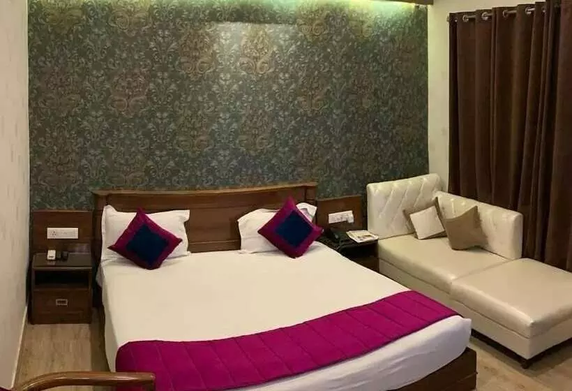 Hotelli Gopinath The Grand