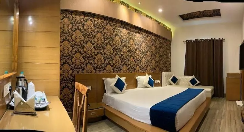 Hotelli Gopinath The Grand