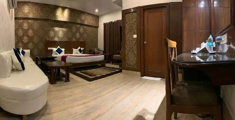 Hotelli Gopinath The Grand