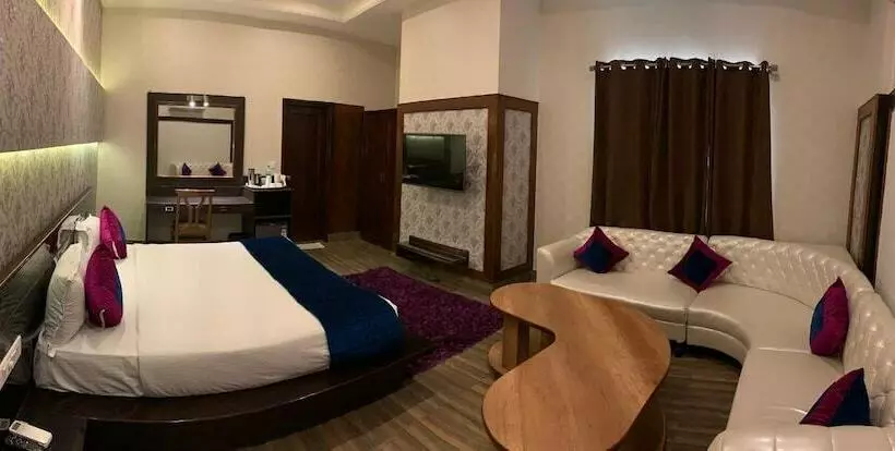 Hotelli Gopinath The Grand