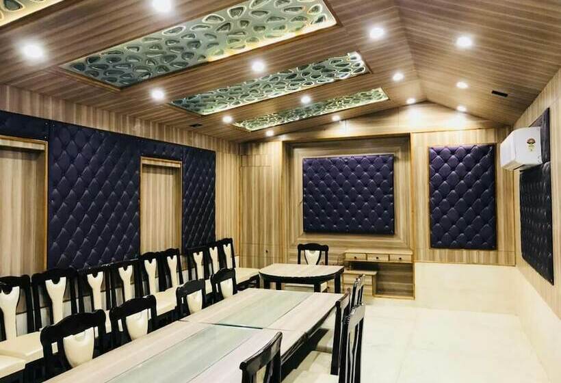 호텔 Gopinath The Grand