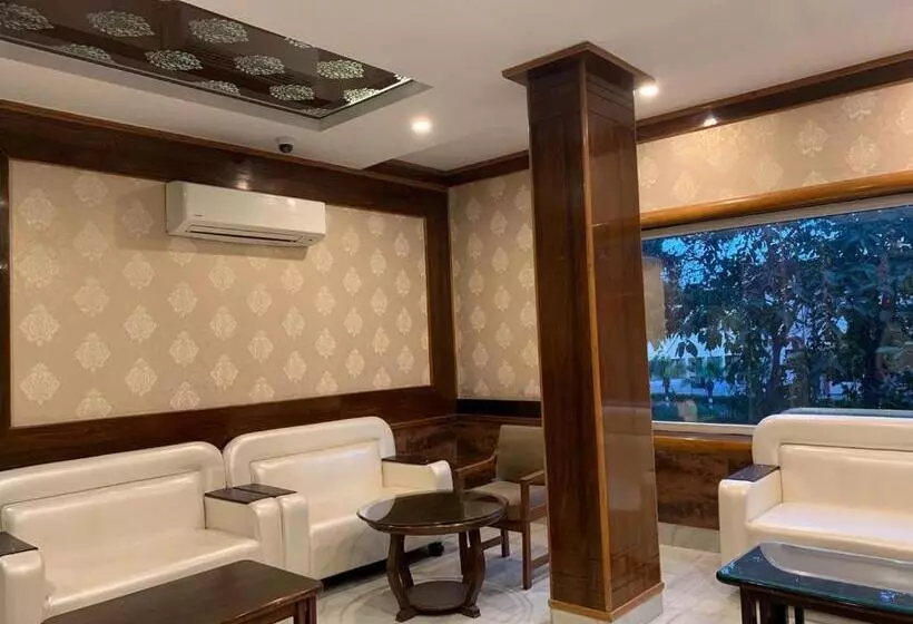 Hotelli Gopinath The Grand