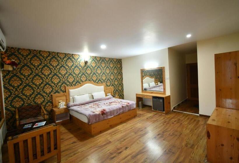 Отель Manali Valley Resort