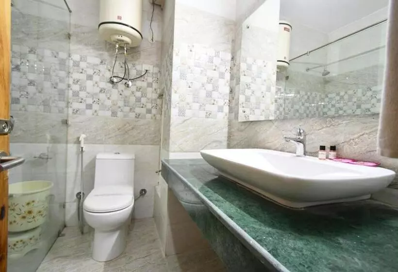 ホテル Manali Valley Resort