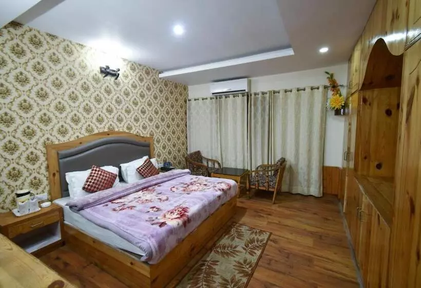 ホテル Manali Valley Resort