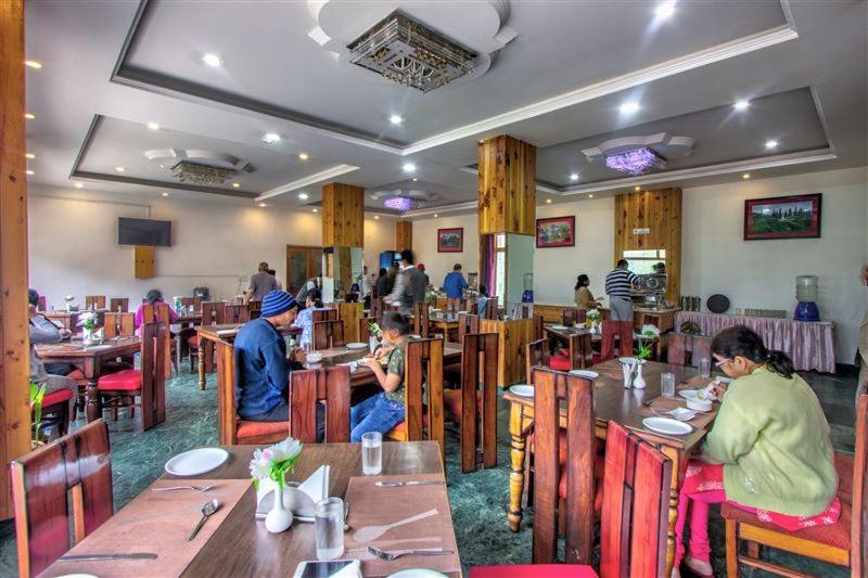 Отель Manali Valley Resort