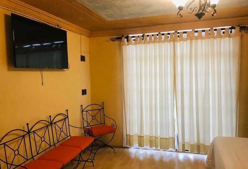 בית מלון כפרי Villa De Cortez