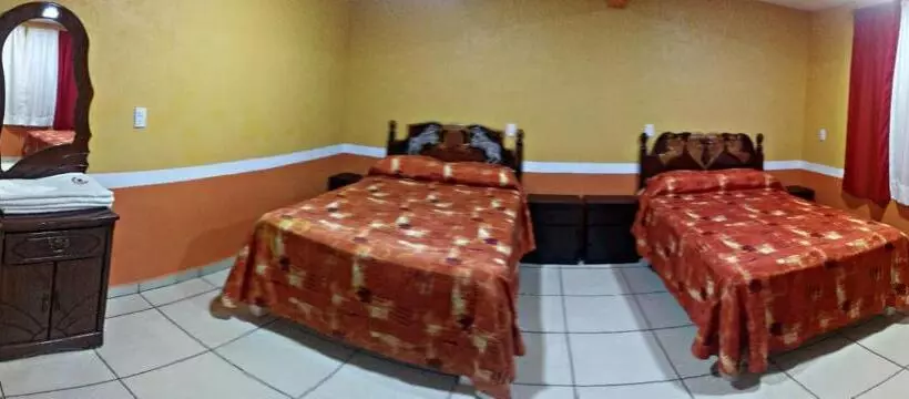 Hotelli Villa De Las Flores