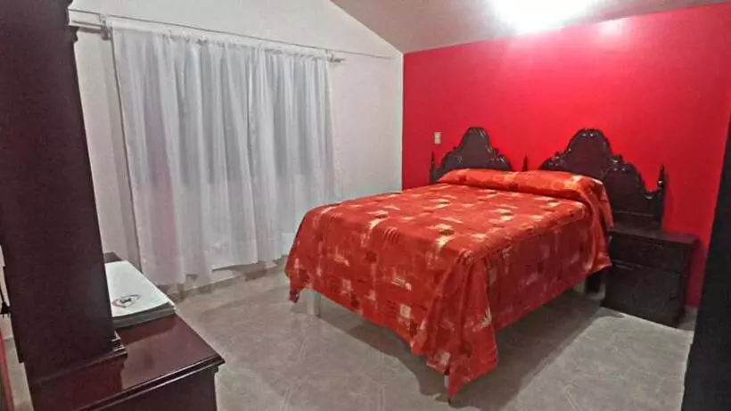 Hotelli Villa De Las Flores