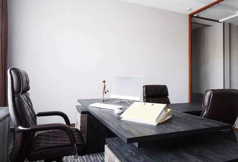 هتل Western Suites